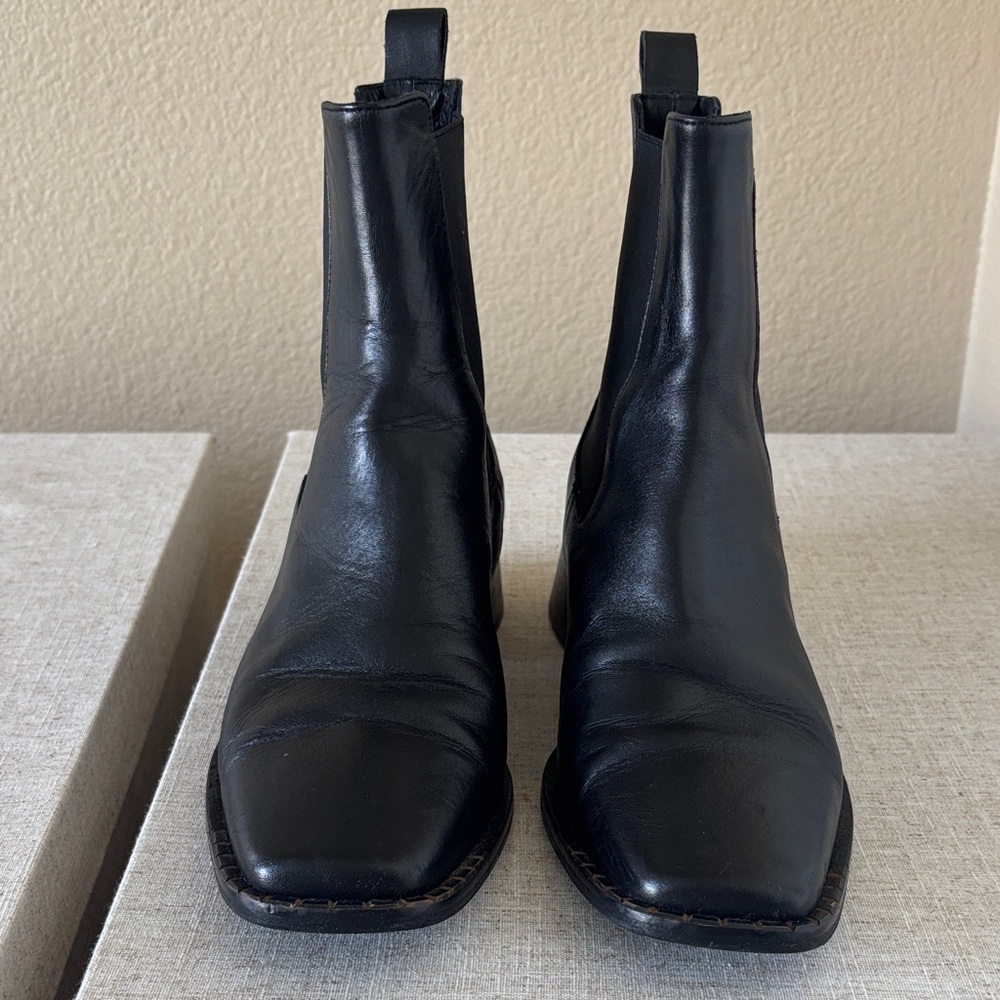 Freda Salvador Sierra Chelsea Black Leather Boots